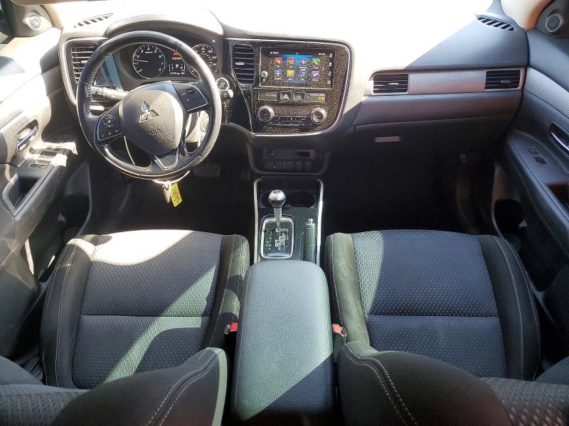 Photo 8 from auction – 2018 MITSUBISHI OUTLANDER with VIN JA4AD3A3XJZ014448