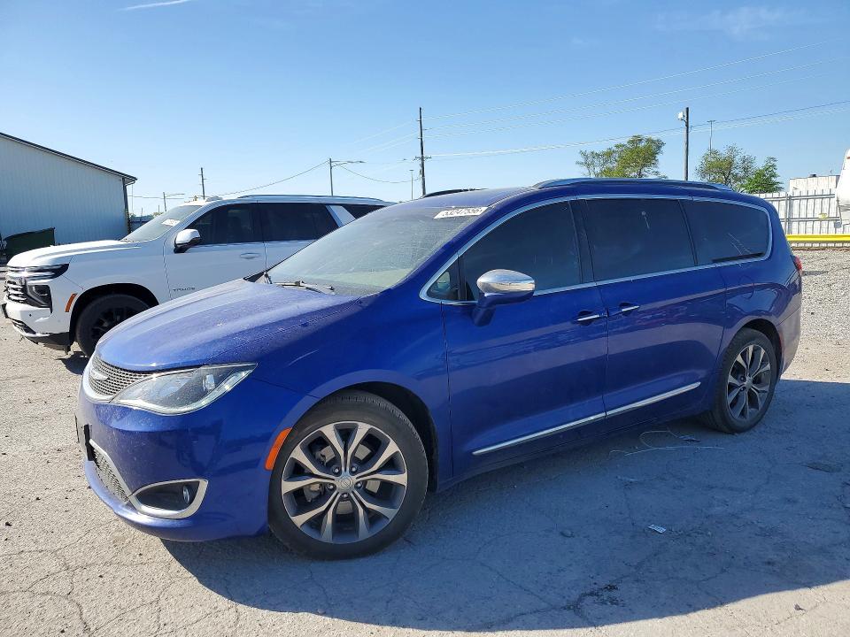CHRYSLER PACIFICA 2020 with VIN 2C4RC1GG3LR229936 - Photo from auction