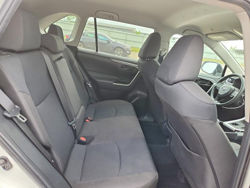 Photo 11 from auction – 2024 TOYOTA RAV4 with VIN 2T3F1RFV3RC464263