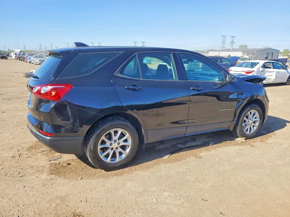 Photo 3 from auction – 2018 CHEVROLET EQUINOX with VIN 2GNAXREV8J6199839