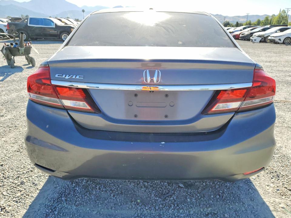 Photo 6 from auction – 2015 HONDA CIVIC with VIN 2HGFB2F55FH556538