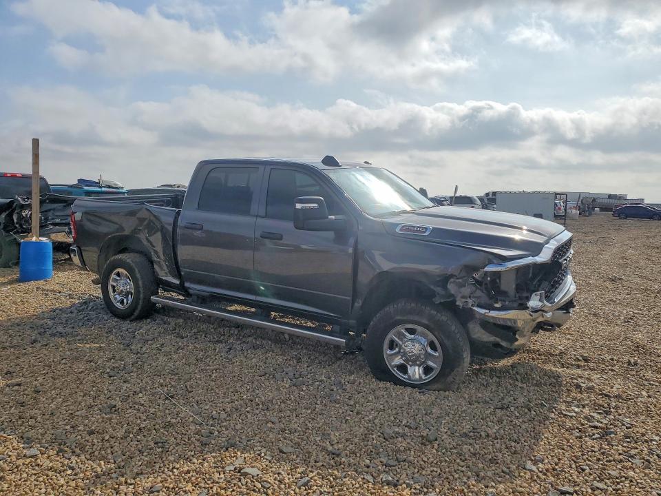 Photo 4 from auction – 2023 RAM 2500 with VIN 3C6UR5CJ5PG518448