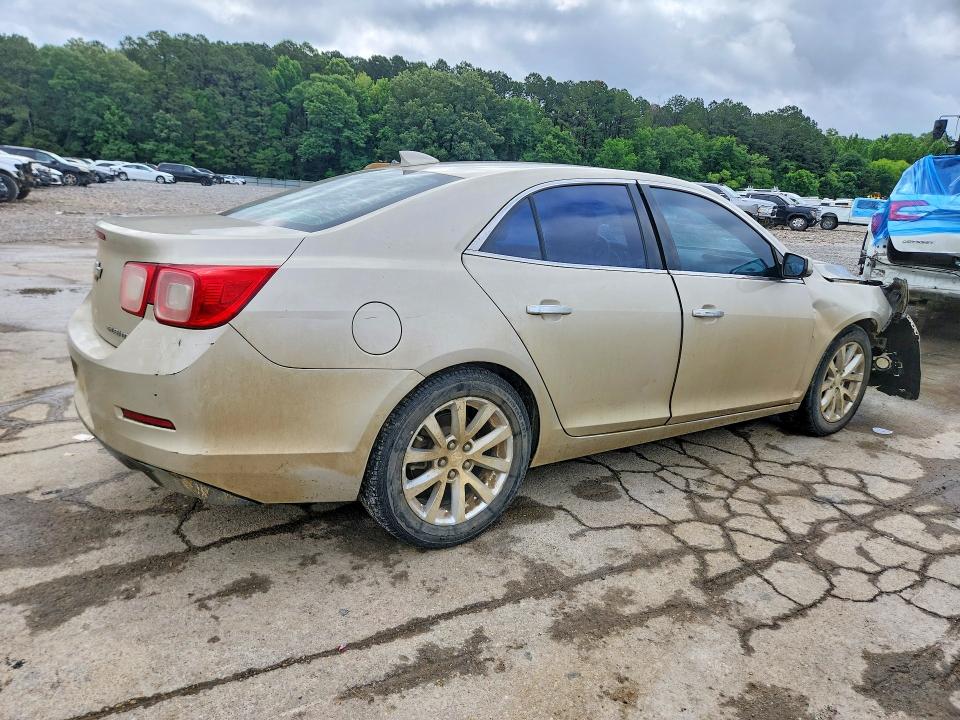 Photo 3 from auction – 2015 CHEVROLET MALIBU with VIN 1G11F5SL0FF174544