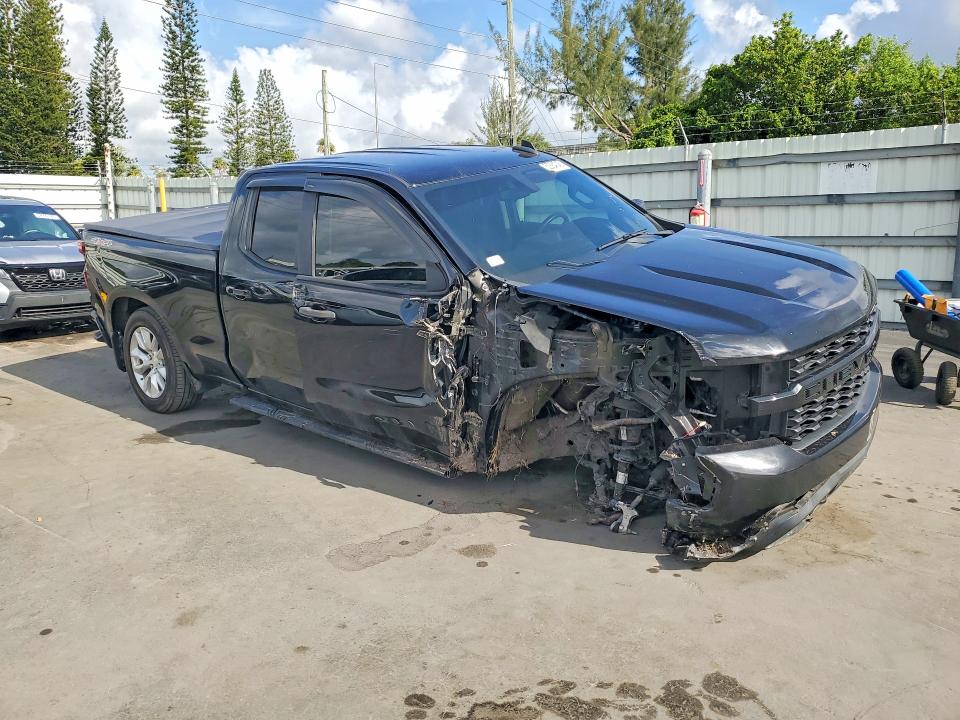 Photo 4 from auction – 2021 CHEVROLET SILVERADO with VIN 1GCRYBEK3MZ168643