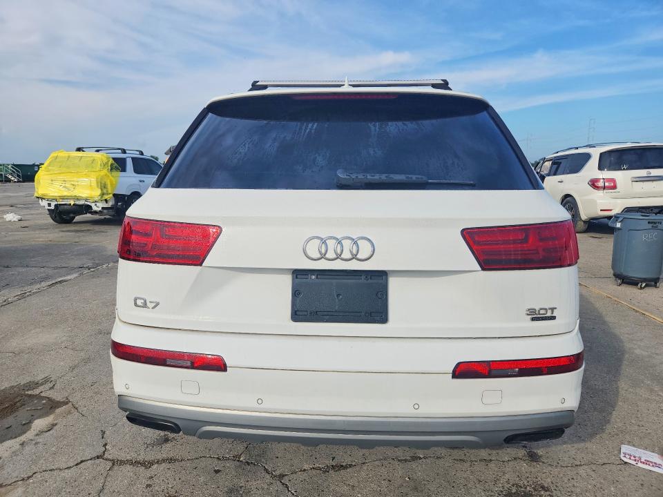 Photo 6 from auction – 2017 AUDI Q7 with VIN WA1LAAF78HD044461