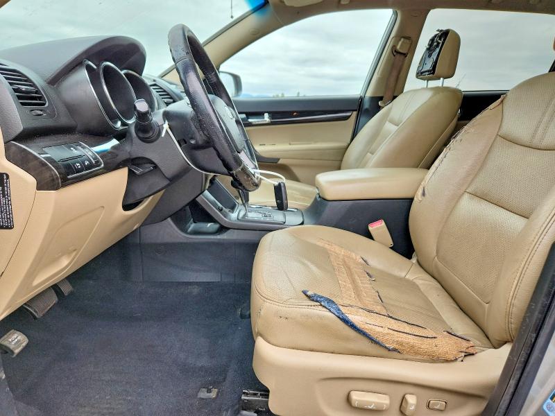 Photo 7 from auction – 2013 KIA SORENTO with VIN 5XYKU4A20DG395950