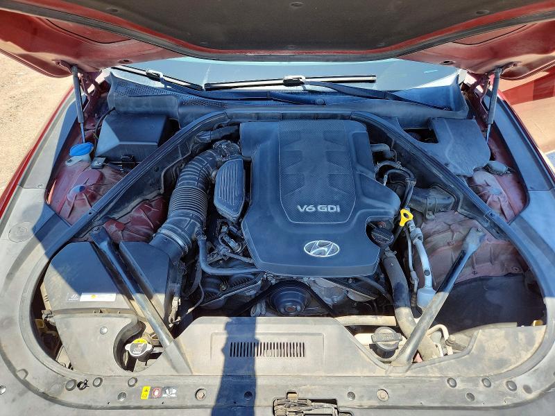Photo 11 from auction – 2016 HYUNDAI GENESIS with VIN KMHGN4JE7GU111953