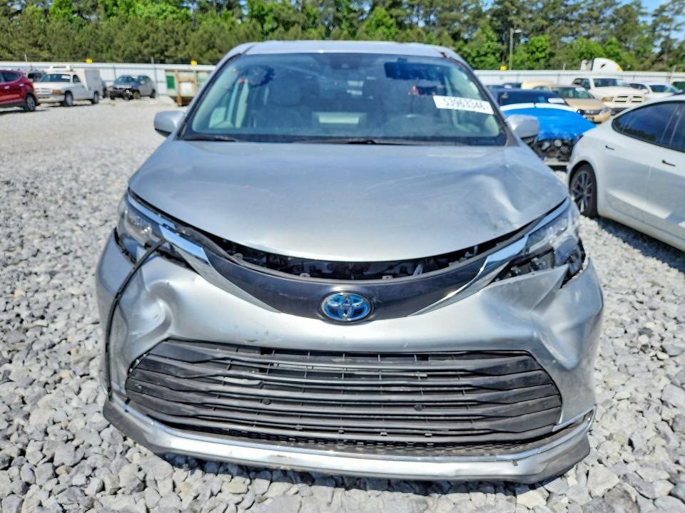 Foto 5 de la subasta – 2021 TOYOTA SIENNA con VIN 5TDYRKEC5MS054064