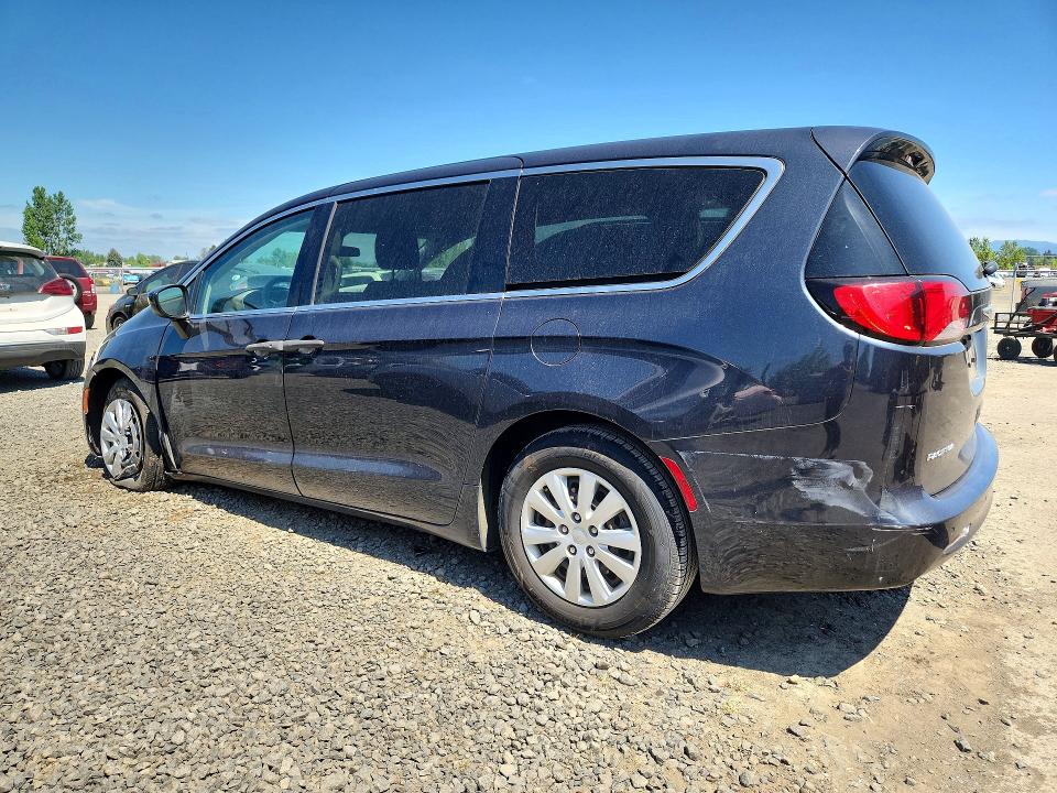 Photo 2 from auction – 2019 CHRYSLER PACIFICA with VIN 2C4RC1AG5KR628676