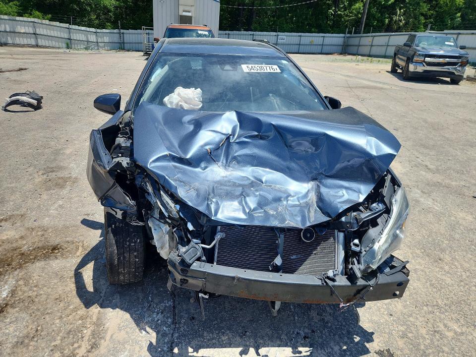 Photo 5 from auction – 2018 TOYOTA COROLLA with VIN 2T1BURHE0JC089108