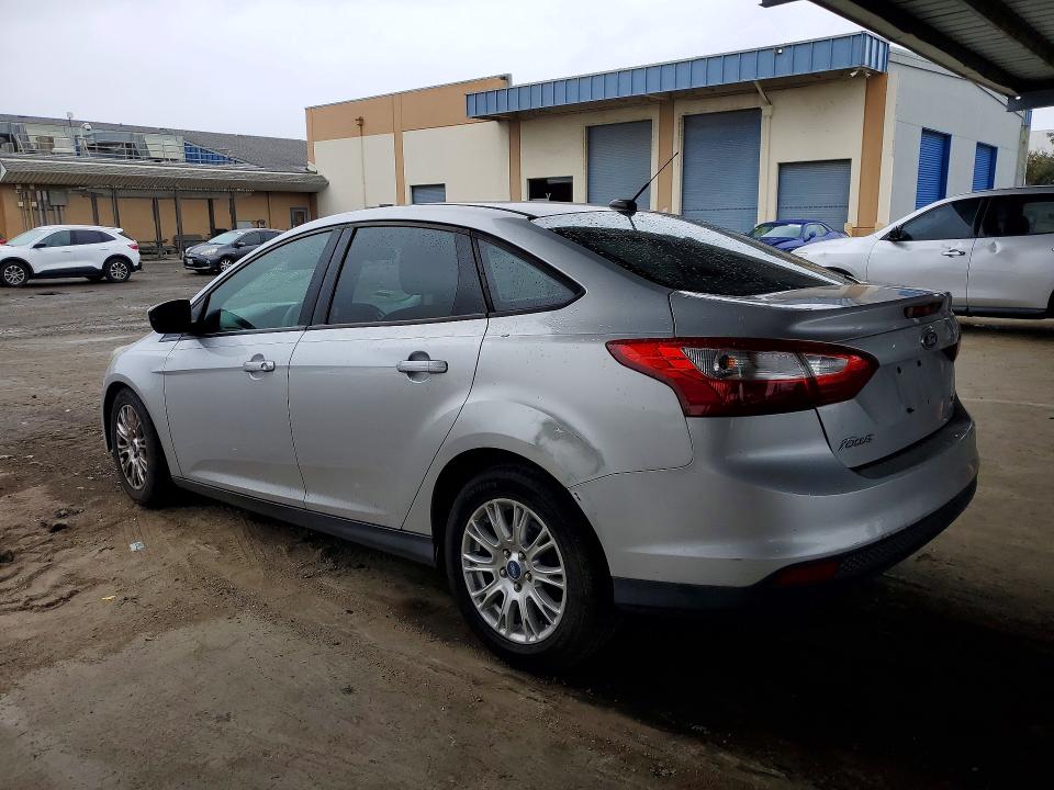 Photo 2 from auction – 2012 FORD FOCUS with VIN 1FAHP3F22CL142321