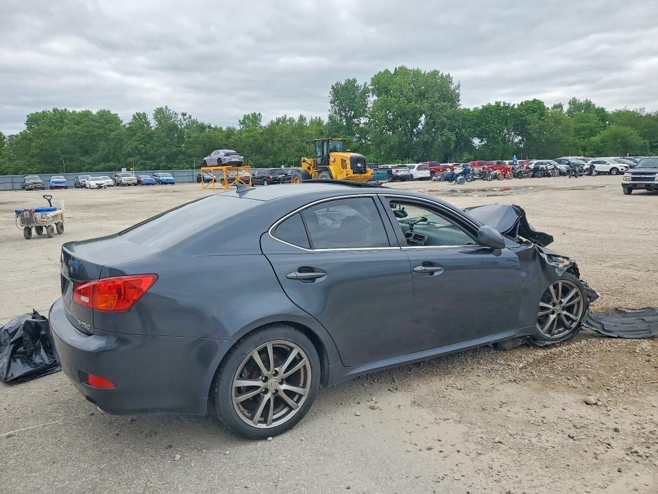 Photo 3 from auction – 2008 LEXUS IS with VIN JTHBK262385080205