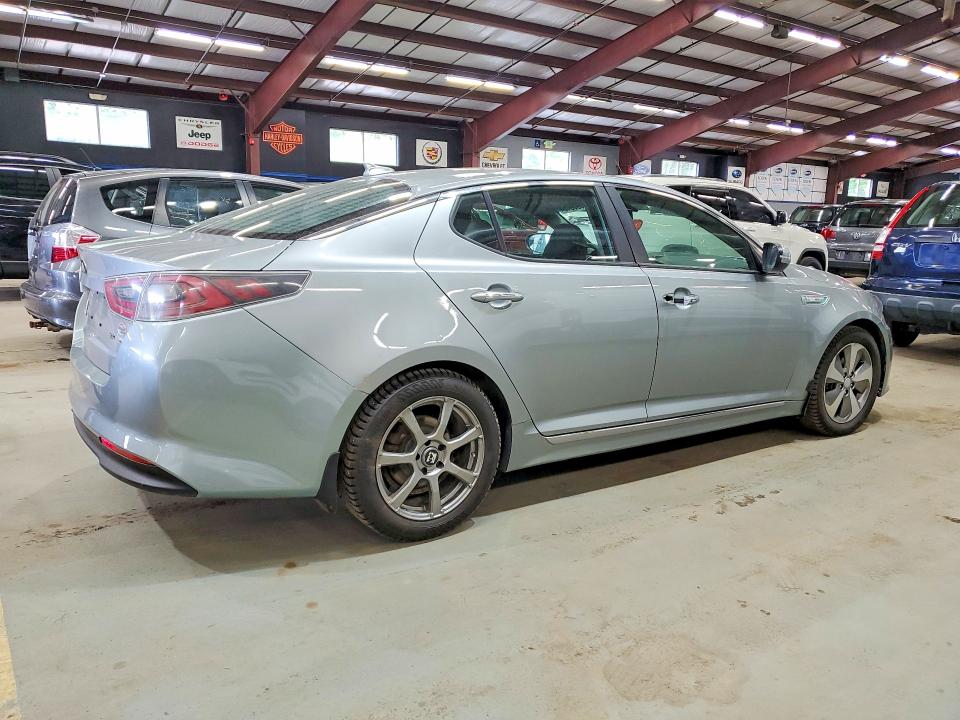 Photo 3 from auction – 2015 KIA OPTIMA with VIN KNAGN4AD7F5090863