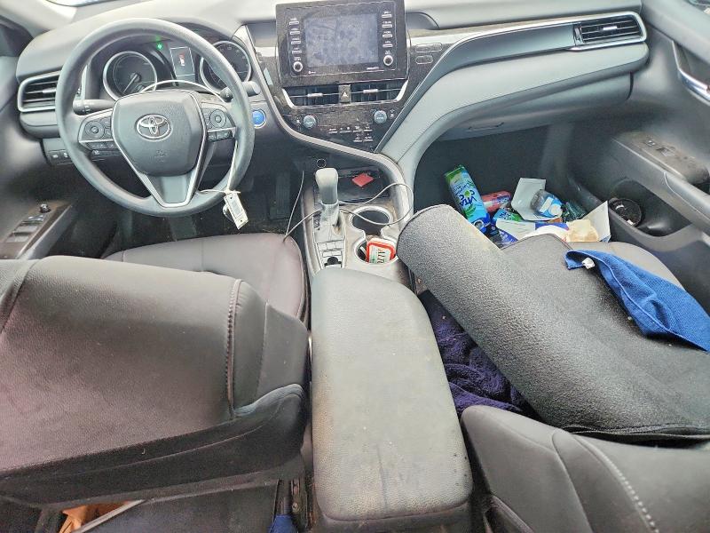Photo 8 from auction – 2022 TOYOTA CAMRY with VIN 4T1C31AK3NU036383