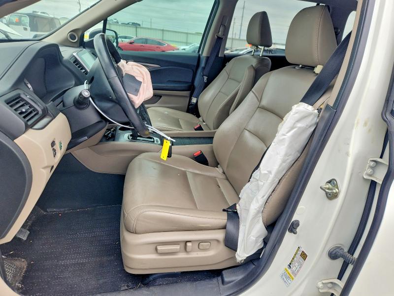 Photo 7 from auction – 2016 HONDA PILOT with VIN 5FNYF5H51GB054823
