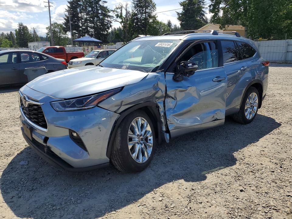 Photo 1 from auction – 2022 TOYOTA HIGHLANDER with VIN 5TDDZRBH5NS255701