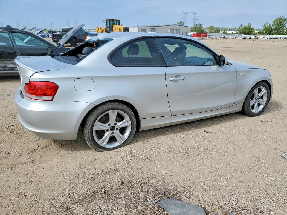 Photo 3 from auction – 2011 BMW 135 with VIN WBAUC9C56BVM10082