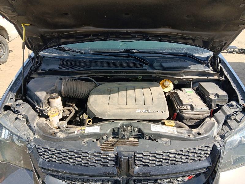 Photo 11 from auction – 2015 DODGE GRAND CARAVAN with VIN 2C4RDGCG6FR688338