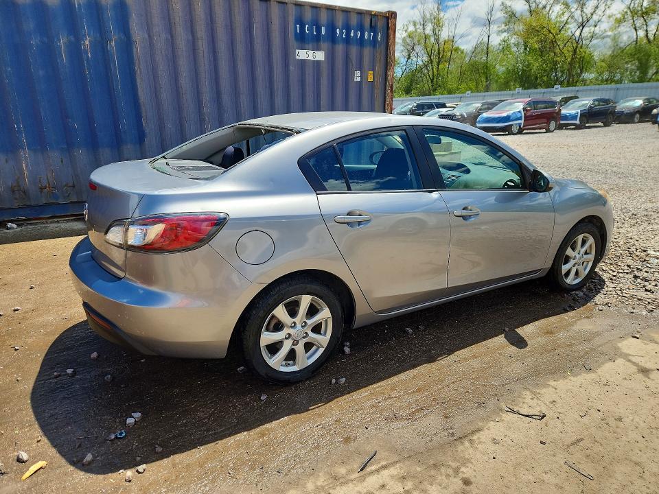 Photo 3 from auction – 2011 MAZDA 3 with VIN JM1BL1VF1B1384788