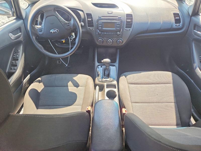 Photo 8 from auction – 2017 KIA FORTE with VIN 3KPFK4A72HE104967