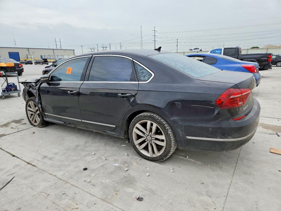 Photo 2 from auction – 2017 VOLKSWAGEN PASSAT with VIN 1VWCT7A34HC026551