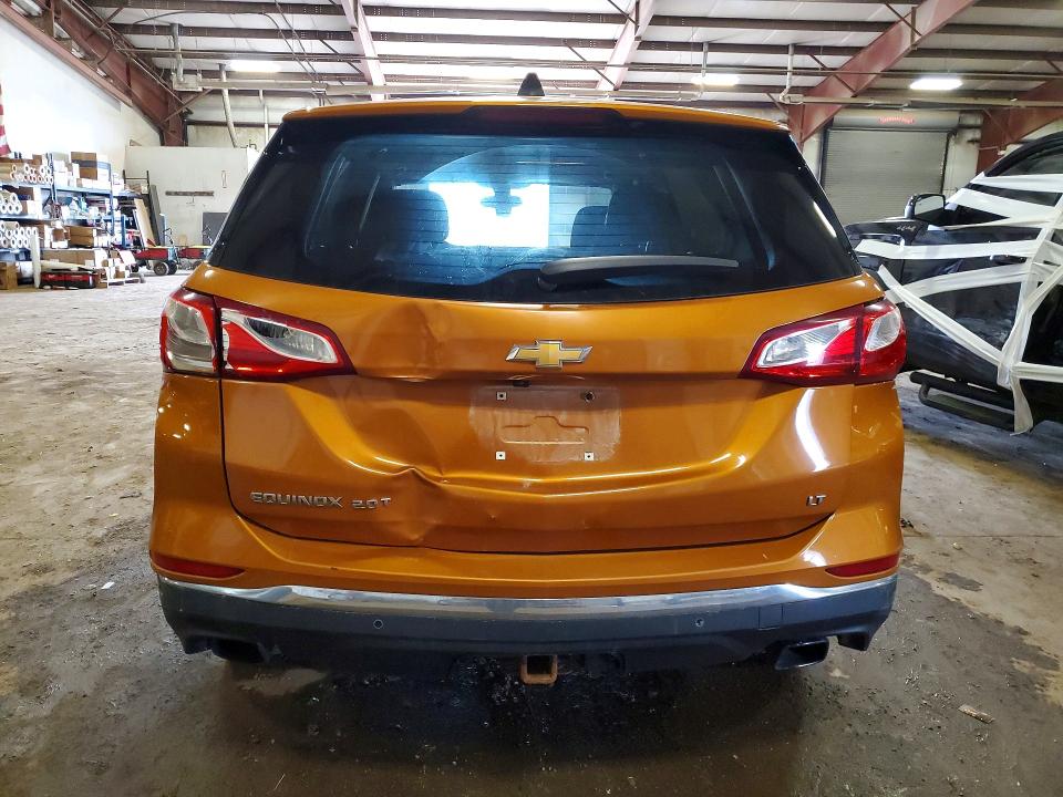 Photo 6 from auction – 2018 CHEVROLET EQUINOX with VIN 2GNAXKEX7J6223637