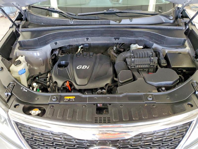 Photo 12 from auction – 2014 KIA SORENTO with VIN 5XYKTCA67EG425639