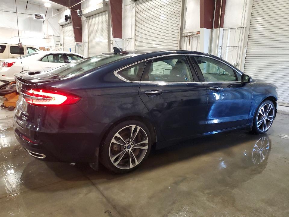 Photo 3 from auction – 2020 FORD FUSION with VIN 3FA6P0D98LR200746