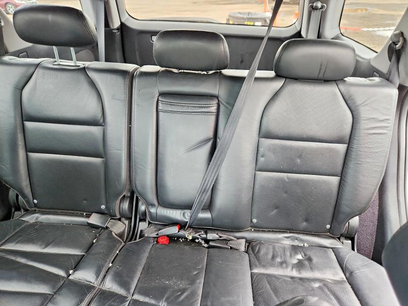 Photo 10 from auction – 2004 ACURA MDX with VIN 2HNYD18884H555927