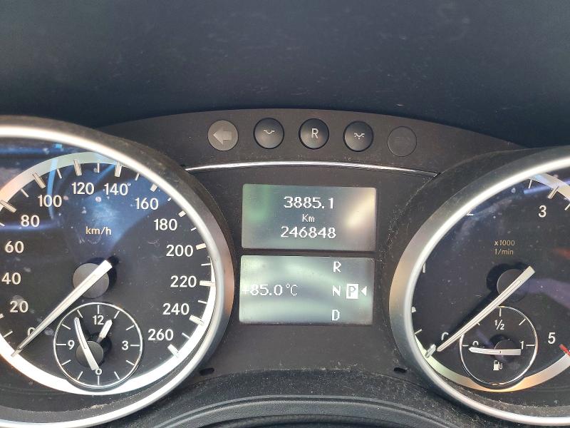 Photo 9 from auction – 2012 MERCEDES-BENZ GL with VIN 4JGBF2FE8CA784055