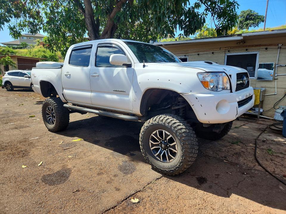 Photo 4 from auction – 2011 TOYOTA TACOMA with VIN 3TMJU4GN7BM117558