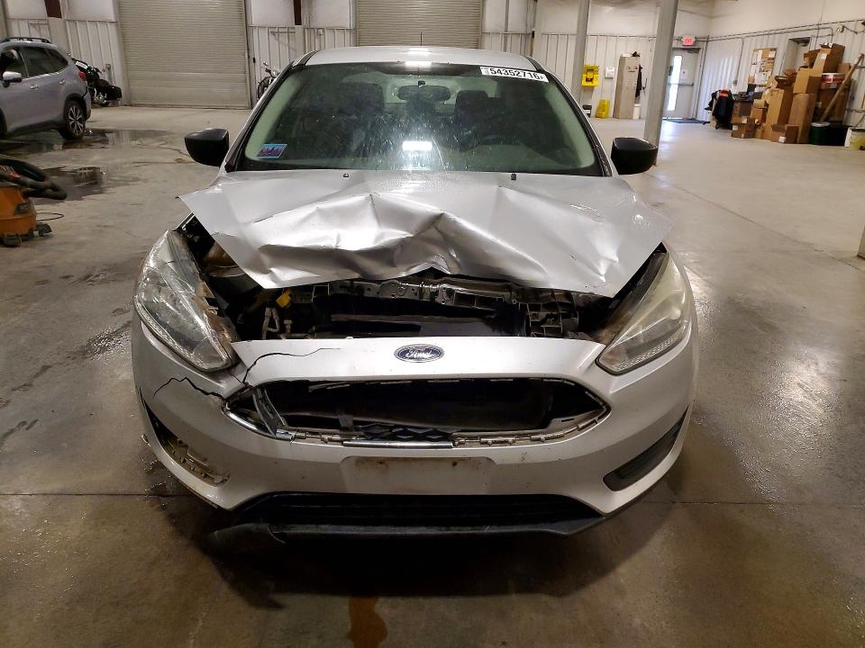 Снимка 5 от търг – 2015 FORD FOCUS с VIN 1FADP3E26FL216778