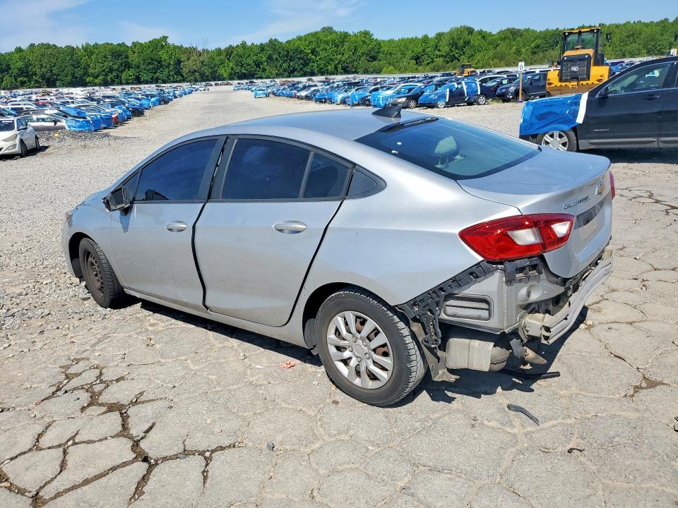 Photo 2 from auction – 2018 CHEVROLET CRUZE with VIN 1G1BC5SM1J7203090