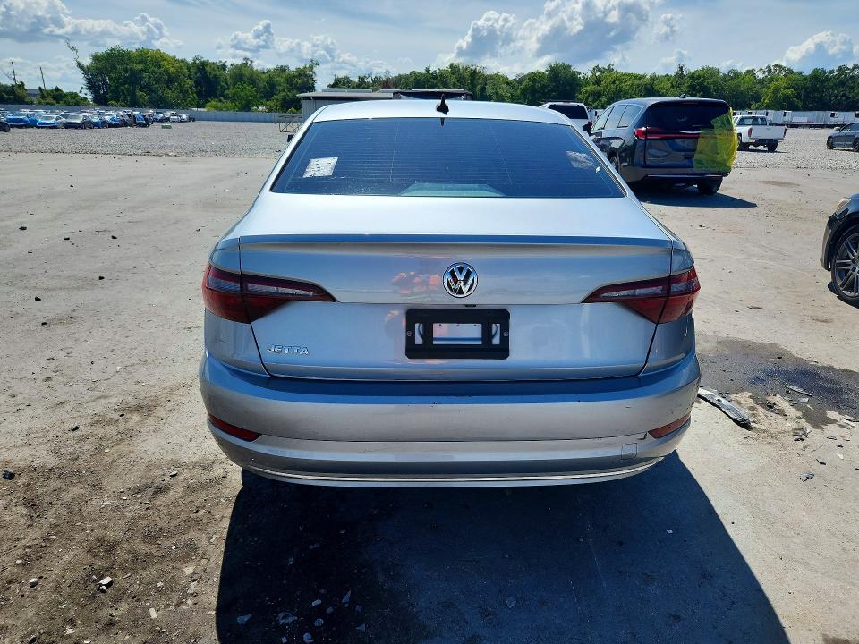 Photo 6 from auction – 2020 VOLKSWAGEN JETTA with VIN 3VWCB7BU7LM022124