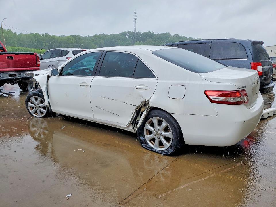Foto 2 de la subasta – 2011 TOYOTA CAMRY con VIN 4T4BF3EK7BR107613