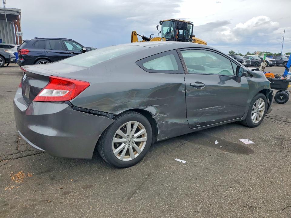 Photo 3 from auction – 2012 HONDA CIVIC with VIN 2HGFG3B80CH540170