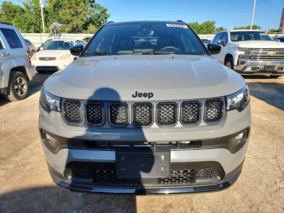 Foto 5 de la subasta – 2024 JEEP COMPASS con VIN 3C4NJDBN3RT592934