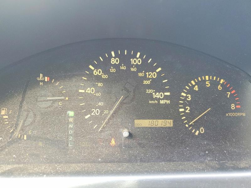 Photo 9 from auction – 2002 LEXUS RX with VIN JTJGF10U920148475