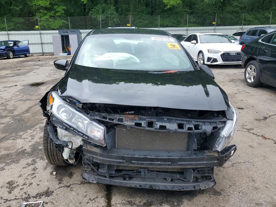 Photo 5 from auction – 2018 KIA FORTE with VIN 3KPFK4A78JE168212
