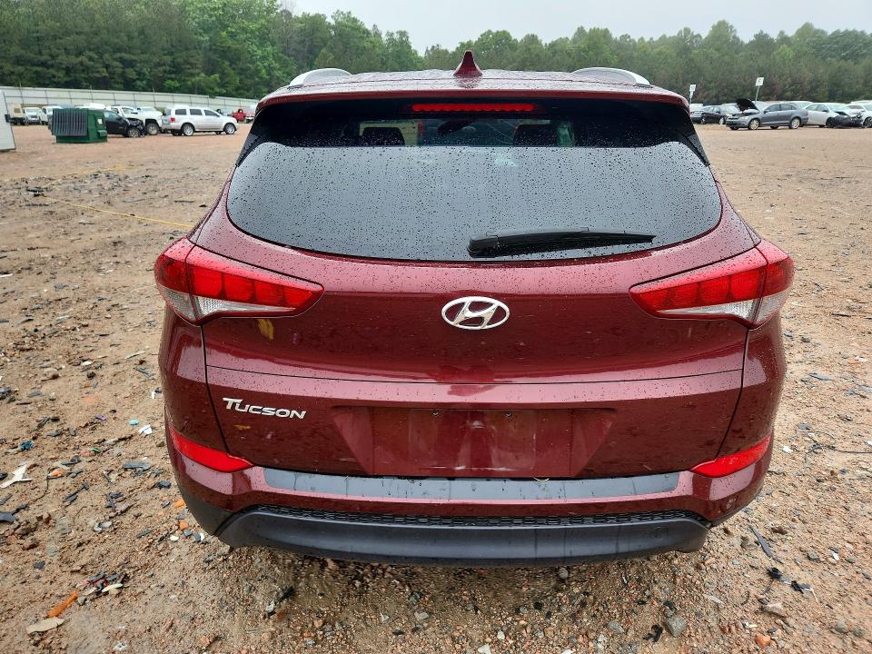 Photo 6 from auction – 2017 HYUNDAI TUCSON with VIN KM8J33A48HU413041