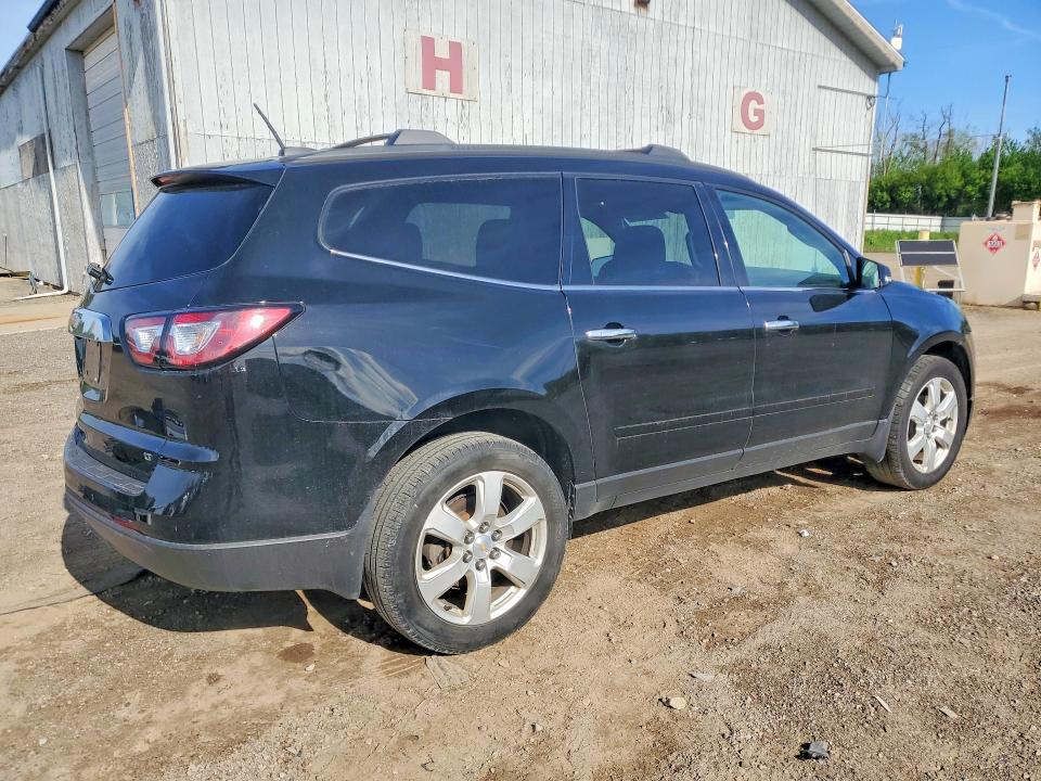 Photo 3 from auction – 2017 CHEVROLET TRAVERSE with VIN 1GNKRGKD4HJ333113