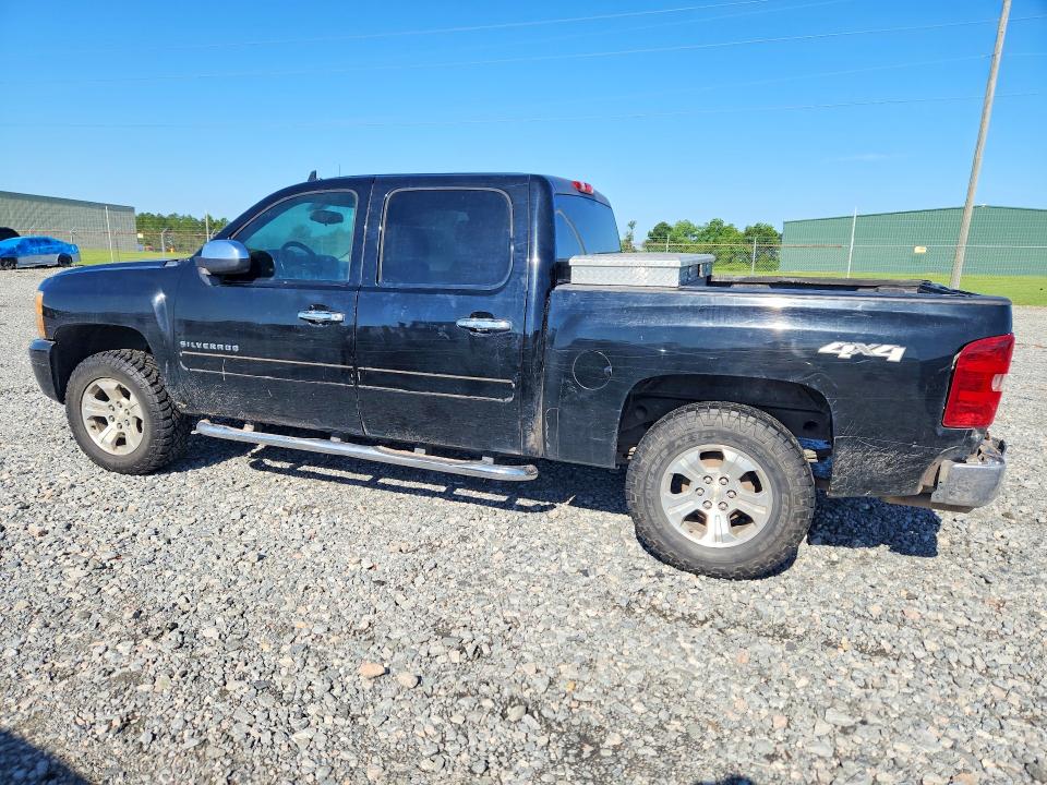 Photo 2 from auction – 2011 CHEVROLET SILVERADO with VIN 3GCPKSE33BG172822