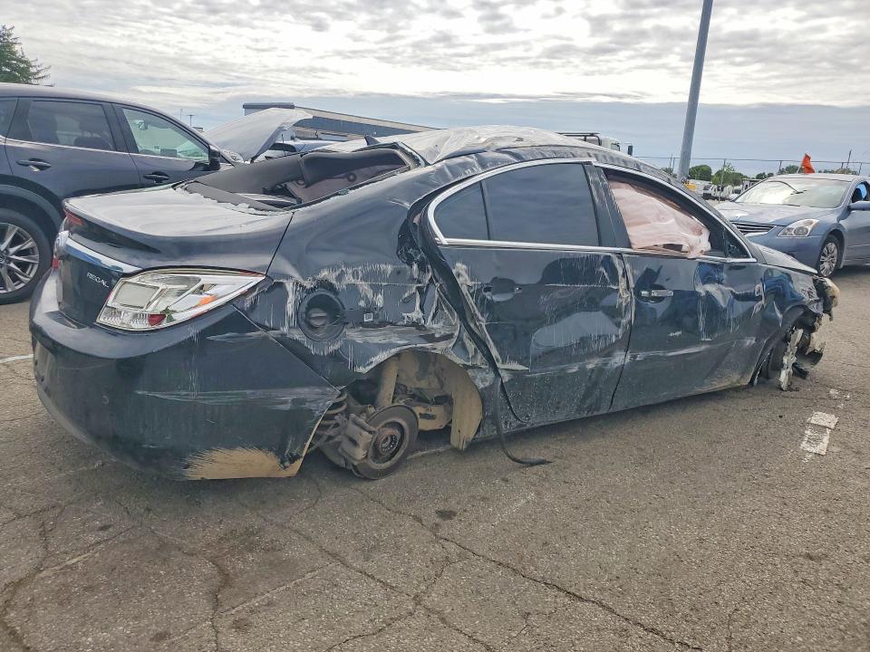 Photo 3 from auction – 2013 BUICK REGAL with VIN 2G4GS5ER2D9209390