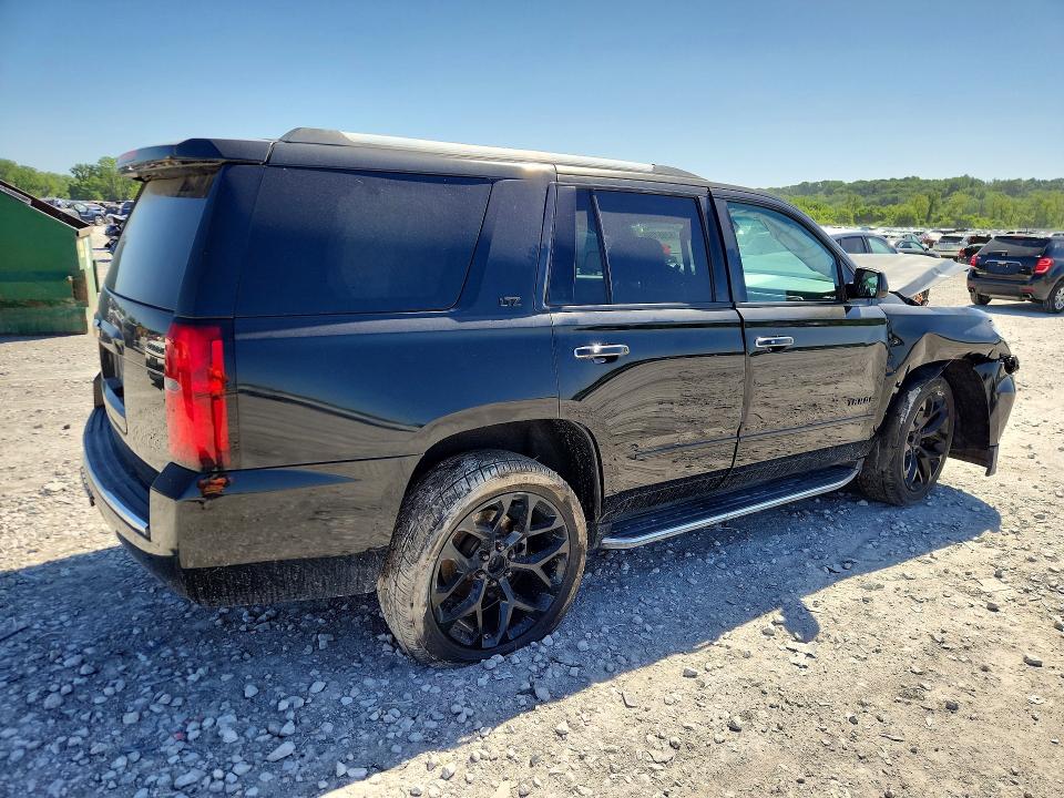 Photo 3 from auction – 2015 CHEVROLET TAHOE with VIN 1GNSCCKC1FR117610