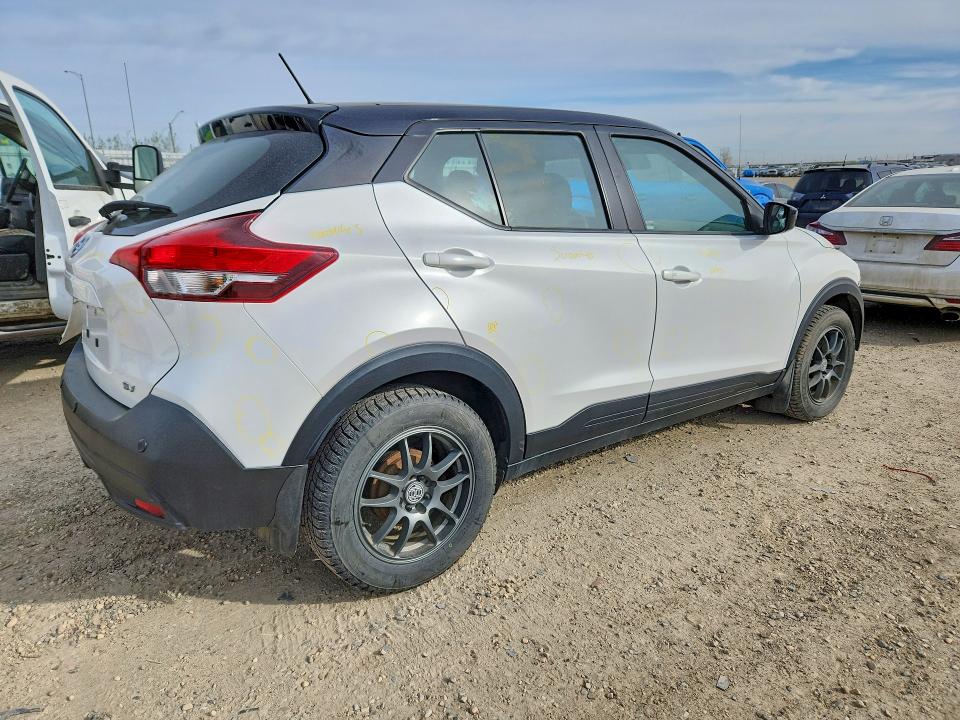 Photo 3 from auction – 2020 NISSAN KICKS with VIN 3N1CP5CV1LL549472
