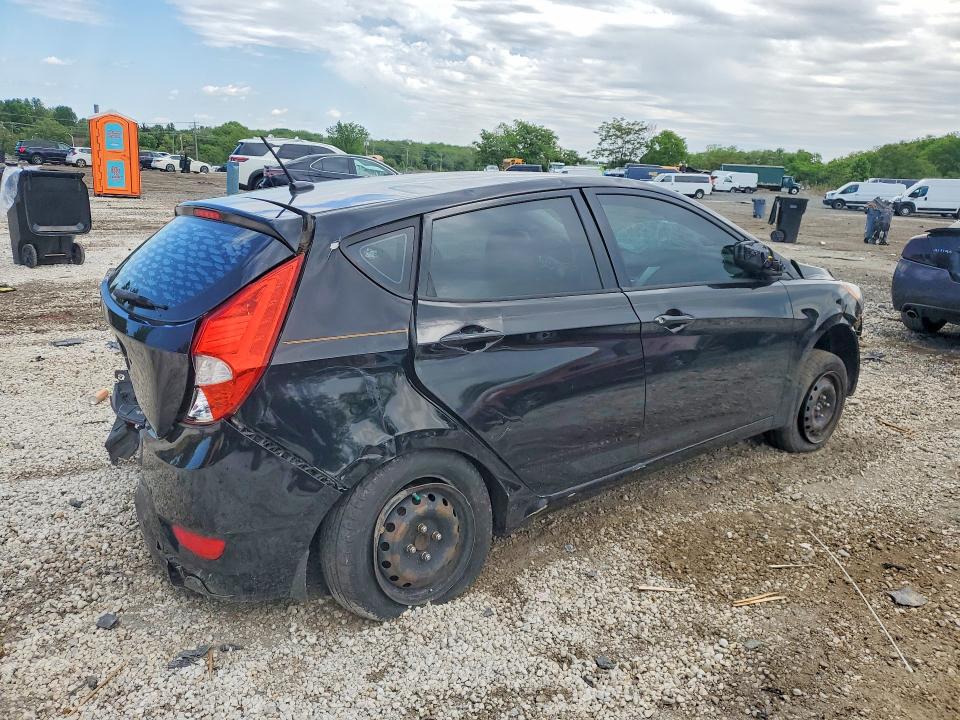 Photo 3 from auction – 2013 HYUNDAI ACCENT with VIN KMHCT5AE7DU086994