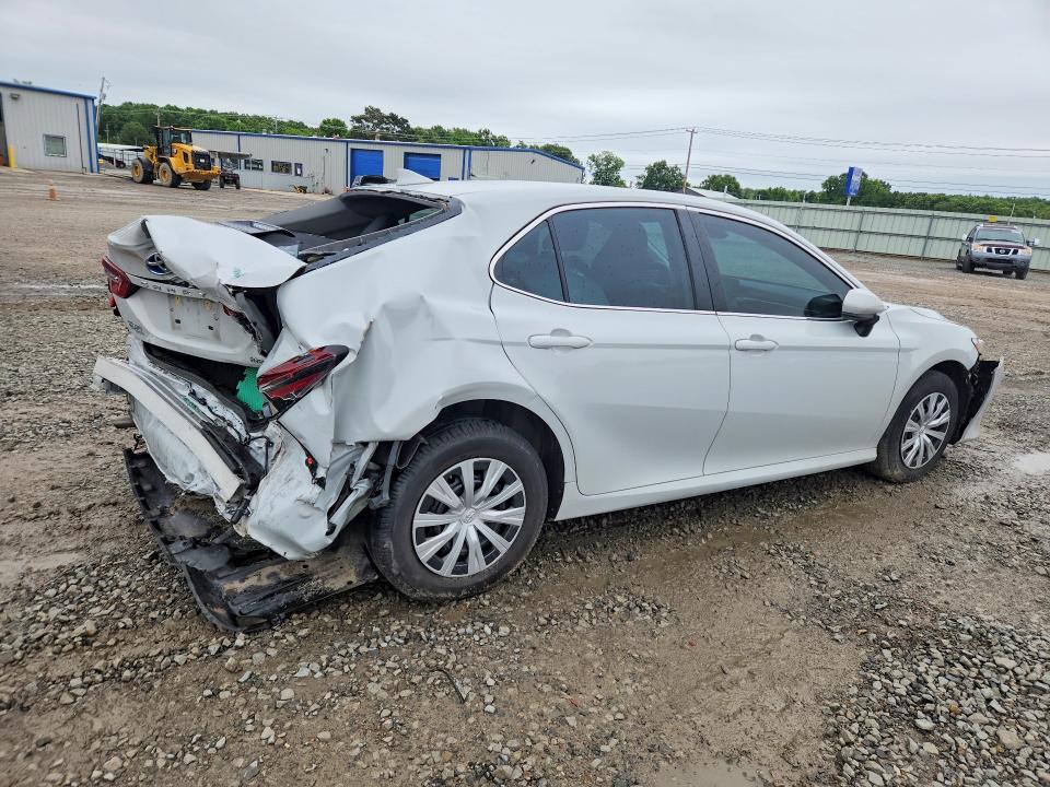 Photo 3 from auction – 2022 TOYOTA CAMRY with VIN 4T1C31AK3NU036383