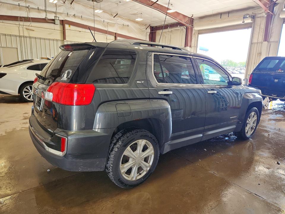 Photo 3 from auction – 2017 GMC TERRAIN with VIN 2GKFLUEK2H6130615