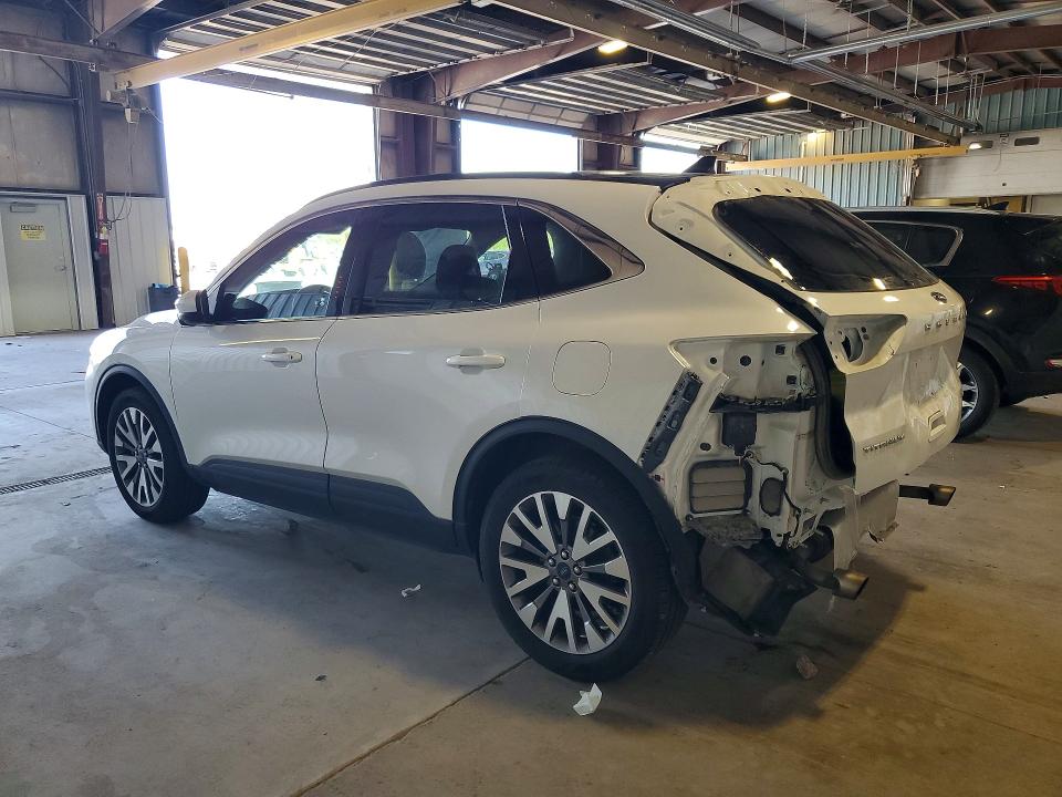 Photo 2 from auction – 2022 FORD ESCAPE with VIN 1FMCU9J91NUA33975