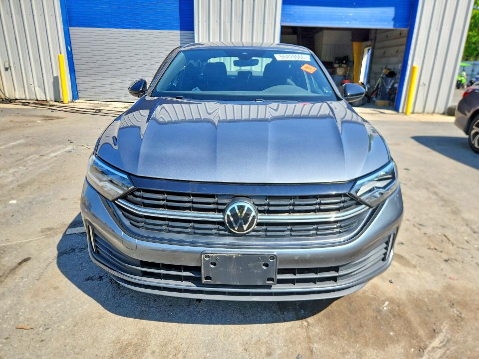 Photo 5 from auction – 2024 VOLKSWAGEN JETTA with VIN 3VWBM7BU9RM018963